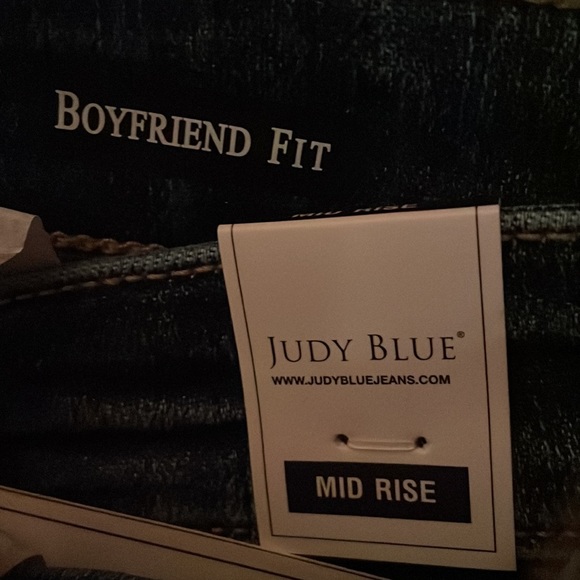 Judy Blue Boyfriend Jeans Dark Wash - Picture 7 of 8